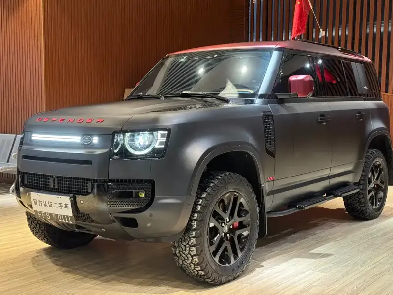 Land Rover Defender, 2023