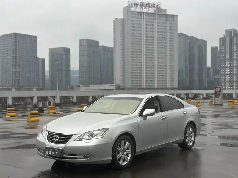 Lexus ES, 2009