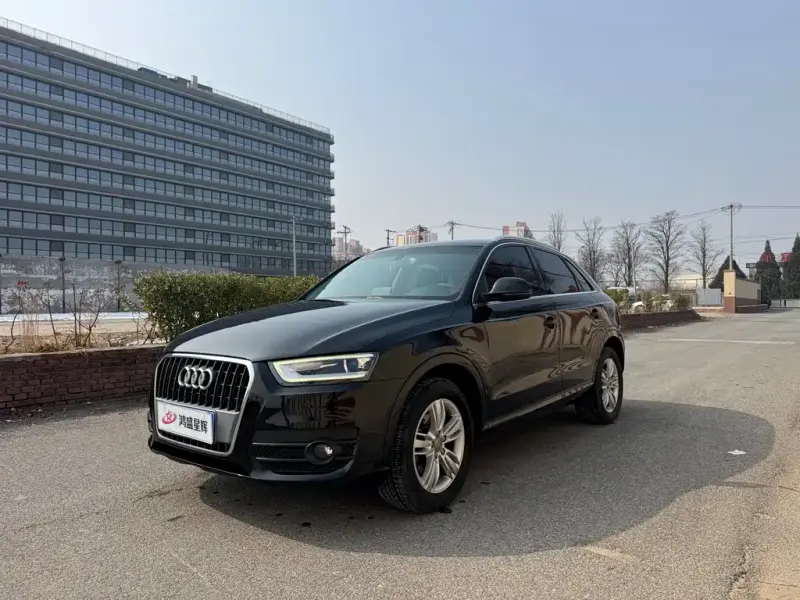 Audi Q3, 2013