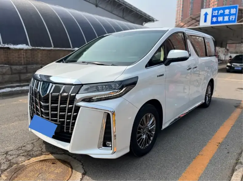 Toyota Alphard, 2022