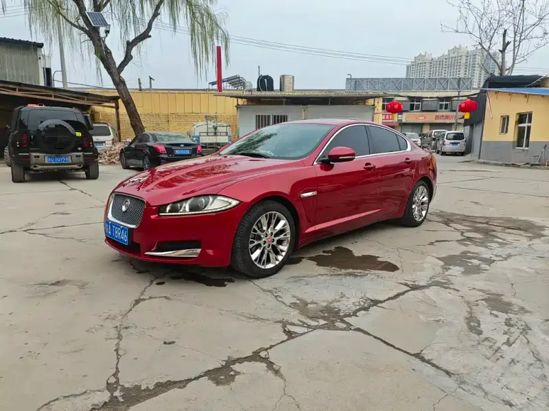 Jaguar XF, 2015