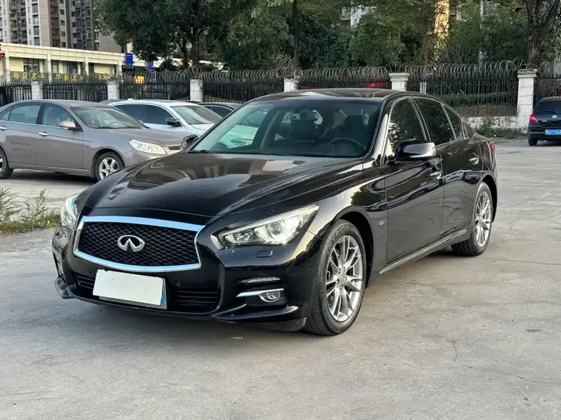 Infiniti Q50L, 2017