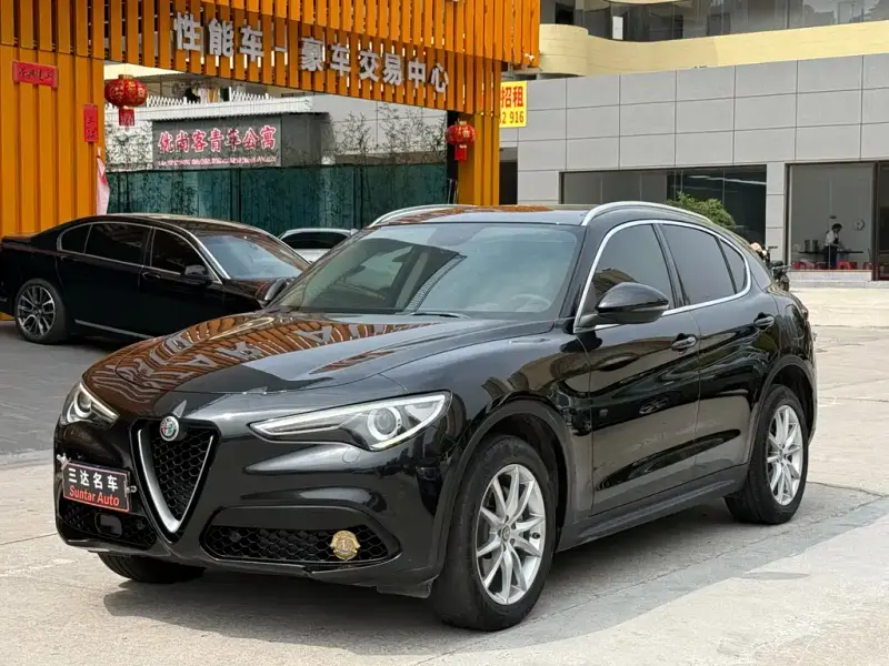 Alfa Romeo Stelvio, 2019