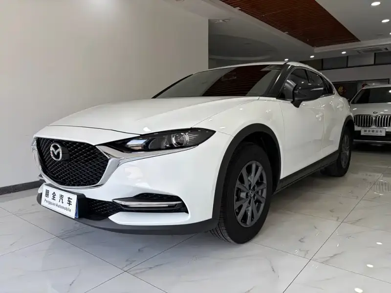 Mazda CX-4, 2023