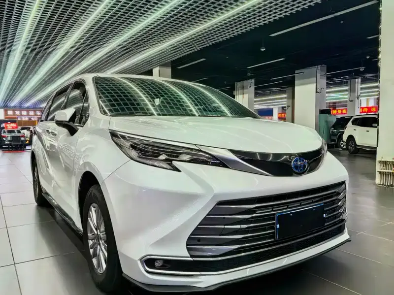 Toyota Sienna, 2022