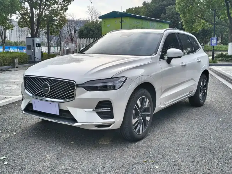 Volvo XC60, 2025 — фото 1