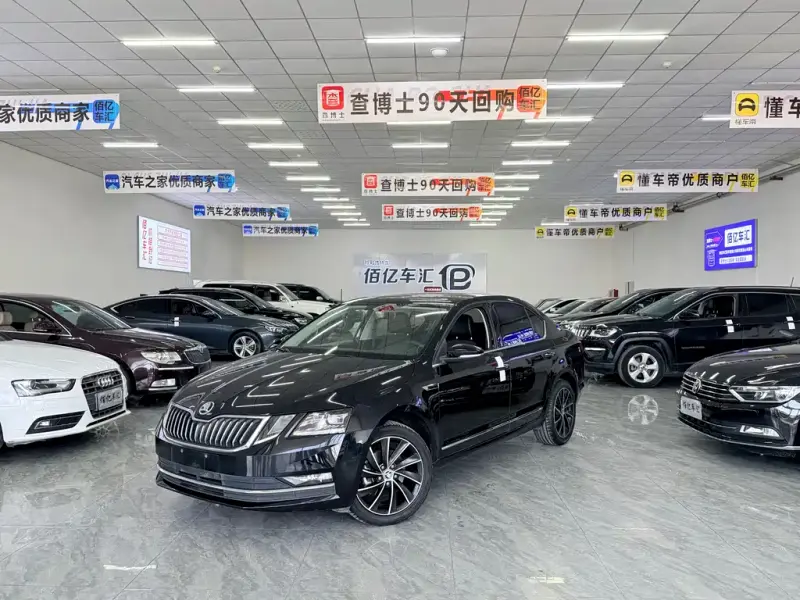 Skoda Octavia, 2019 — фото 1