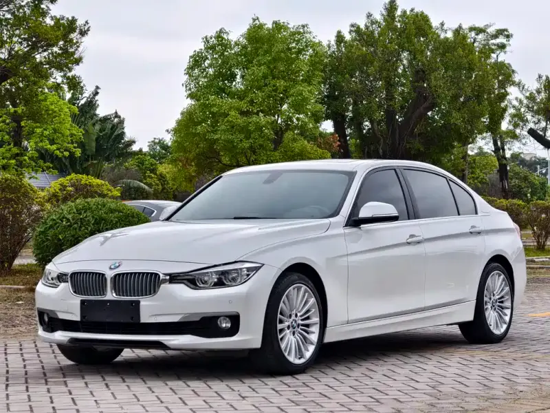 BMW 3 Series, 2018 — фото 1