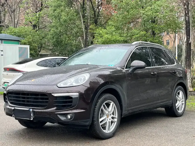 Porsche Cayenne, 2015