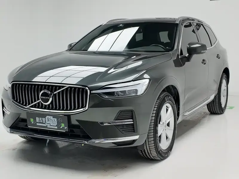 Volvo XC60, 2022 — фото 1