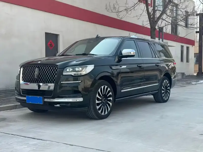 Lincoln Navigator, 2023