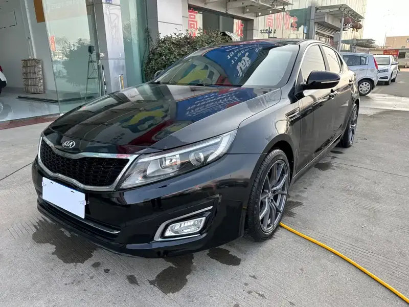 Kia K5, 2015