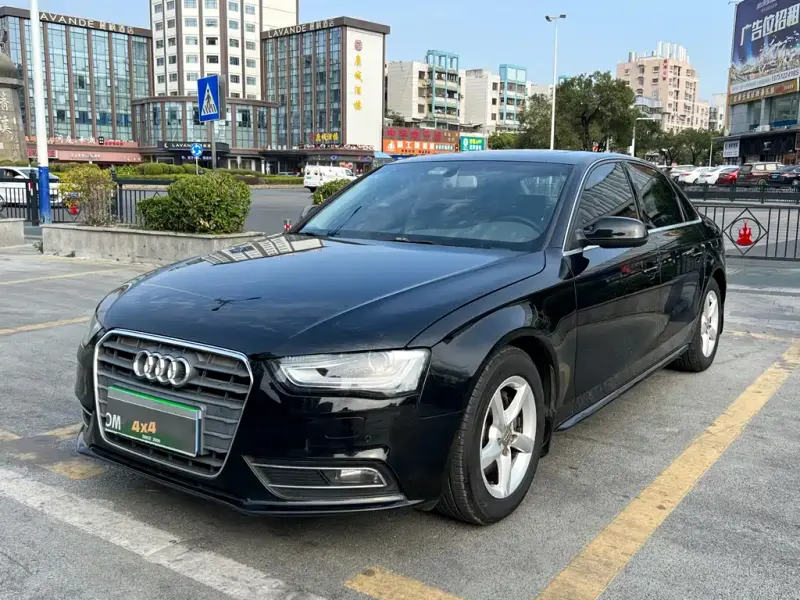 Audi A4L, 2013