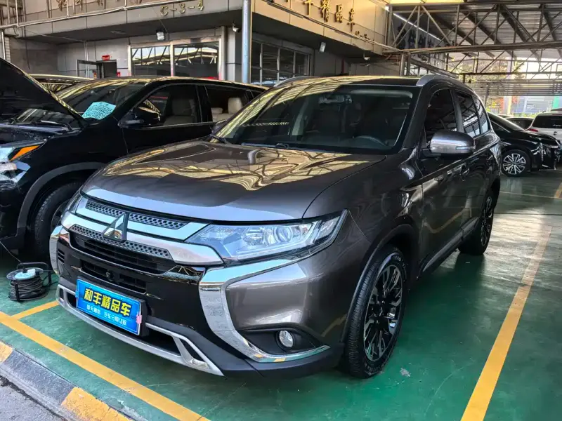 Mitsubishi Outlander, 2019
