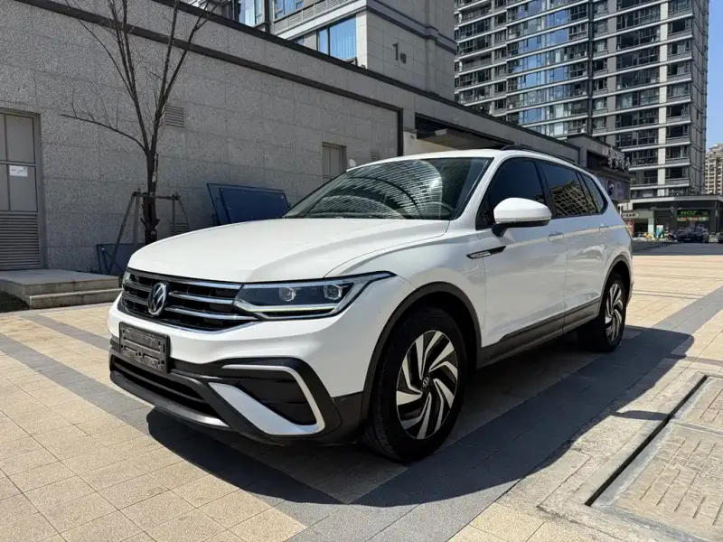 Volkswagen Tiguan L, 2022