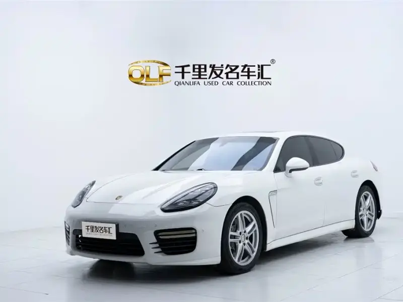Porsche Panamera, 2012