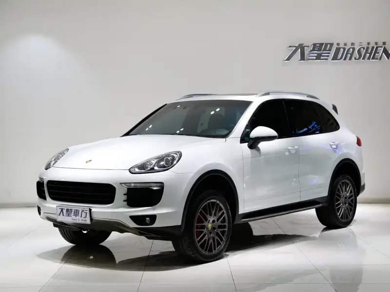 Porsche Cayenne, 2015