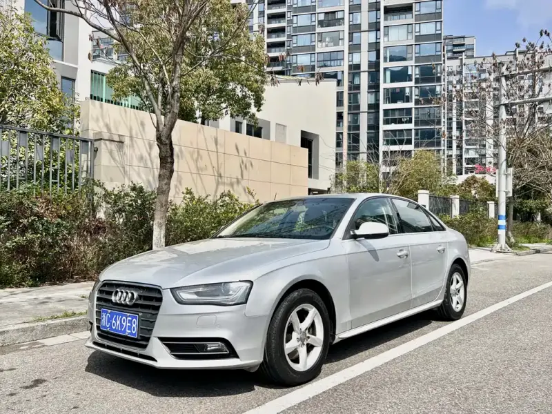 Audi A4L, 2013