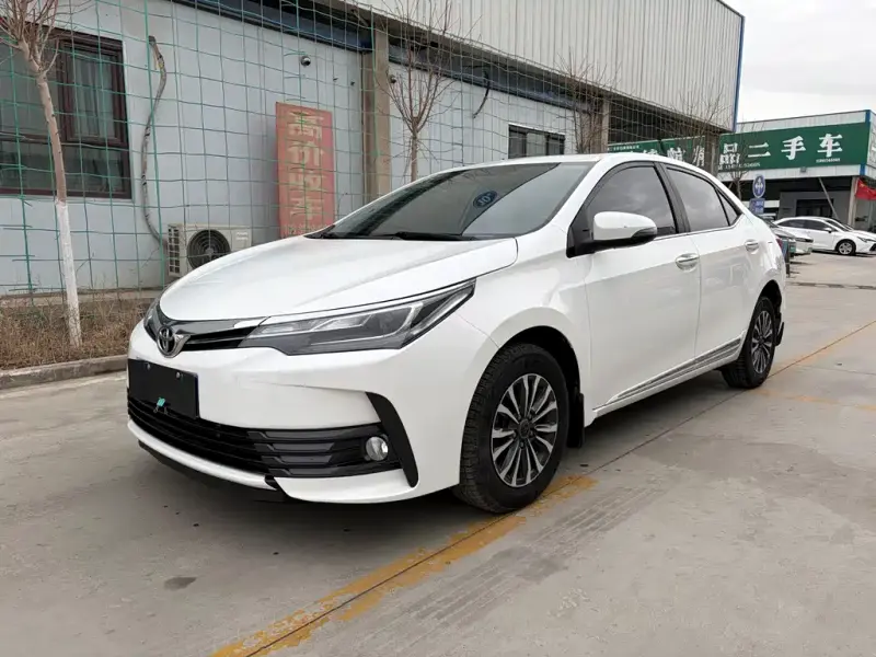 Toyota Corolla, 2019 — фото 1