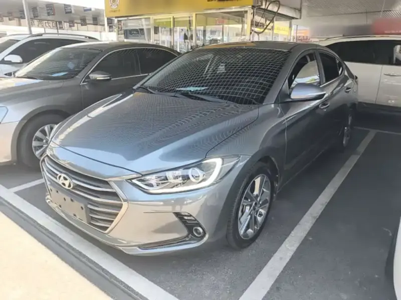 Hyundai Elantra, 2018