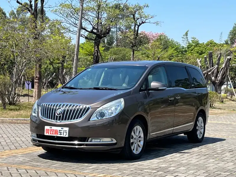 Buick GL8, 2013