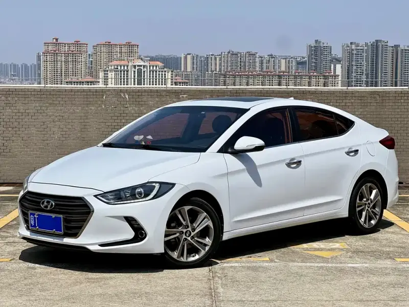 Hyundai Elantra, 2019 — фото 1