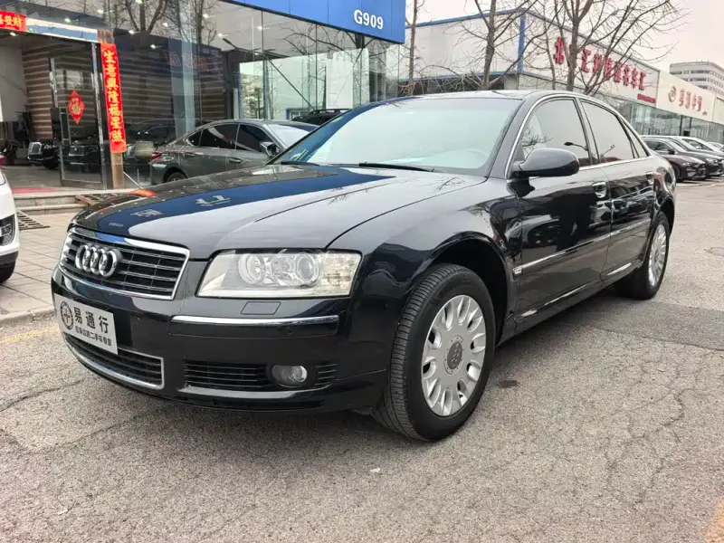 Audi A8, 2004