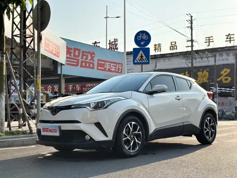 Toyota C-HR, 2020 — фото 1