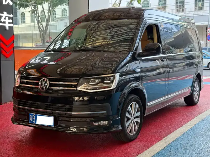 Volkswagen Multivan, 2017 — фото 1