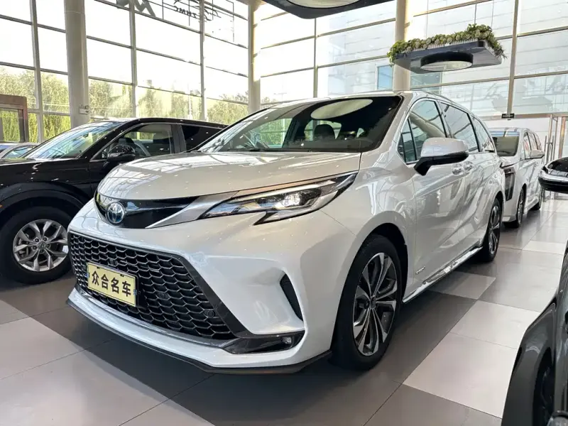 Toyota Granvia, 2023