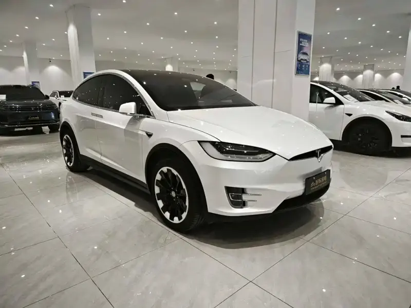 Tesla Model X, 2020