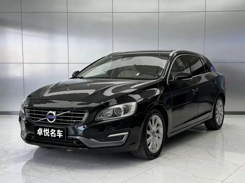 Volvo V60, 2014