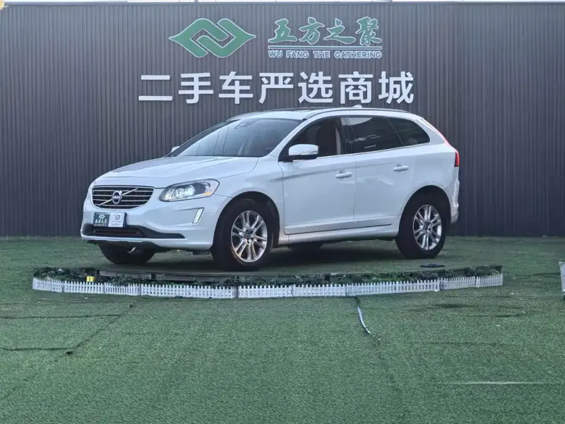 Volvo XC60, 2015