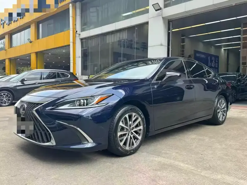 Lexus ES, 2021