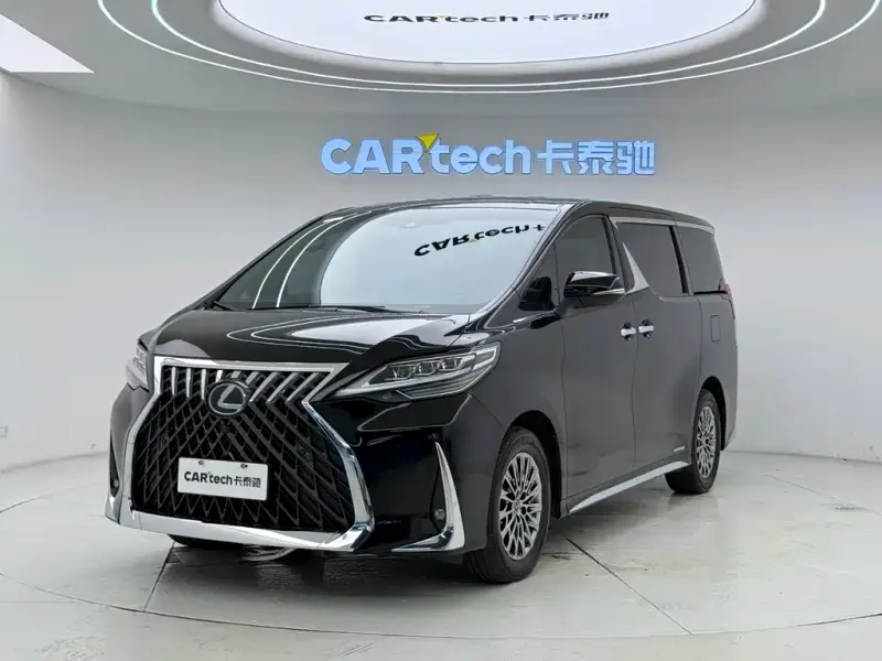 Lexus LM, 2023