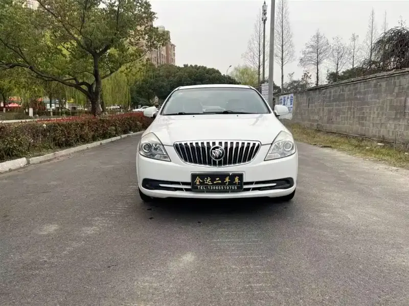 Buick Excelle, 2015