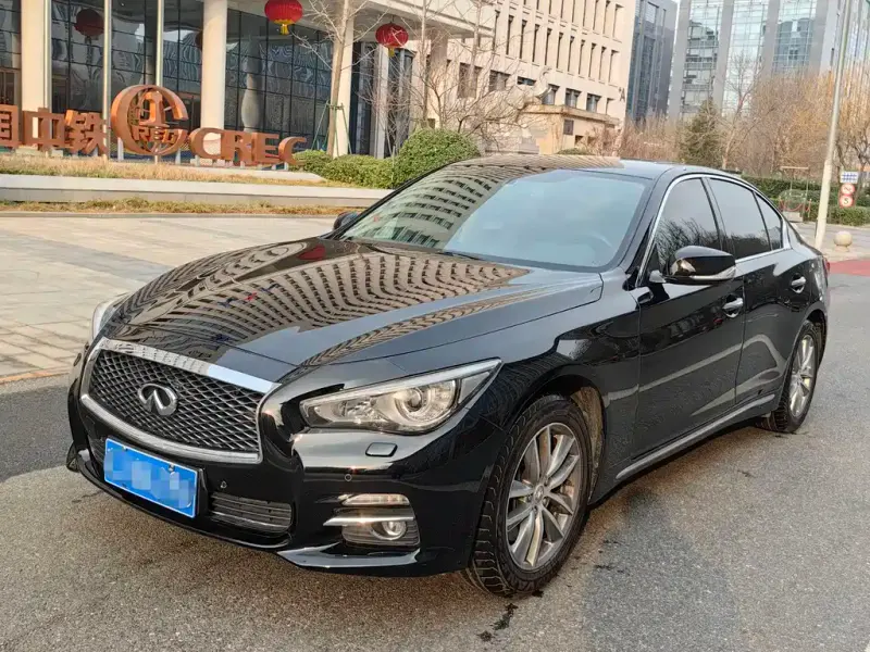 Infiniti Q50L, 2017