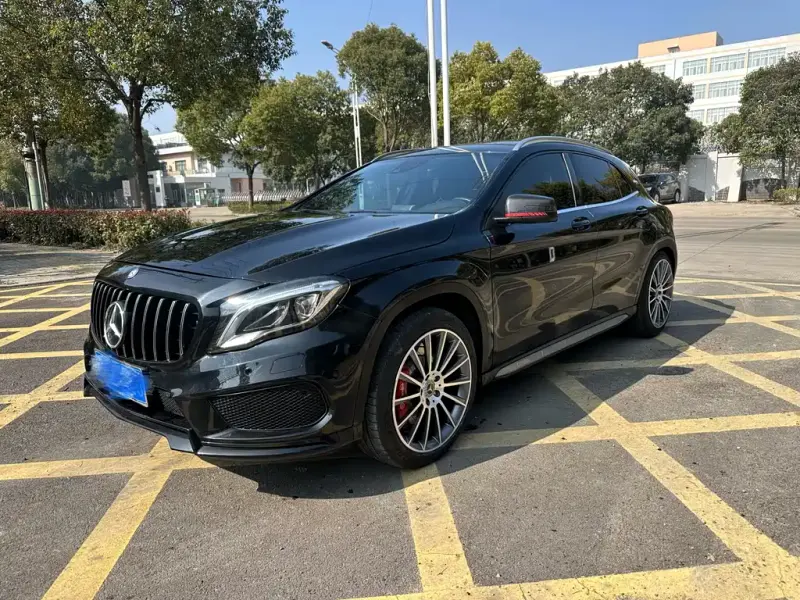 Mercedes-Benz GLA AMG, 2015