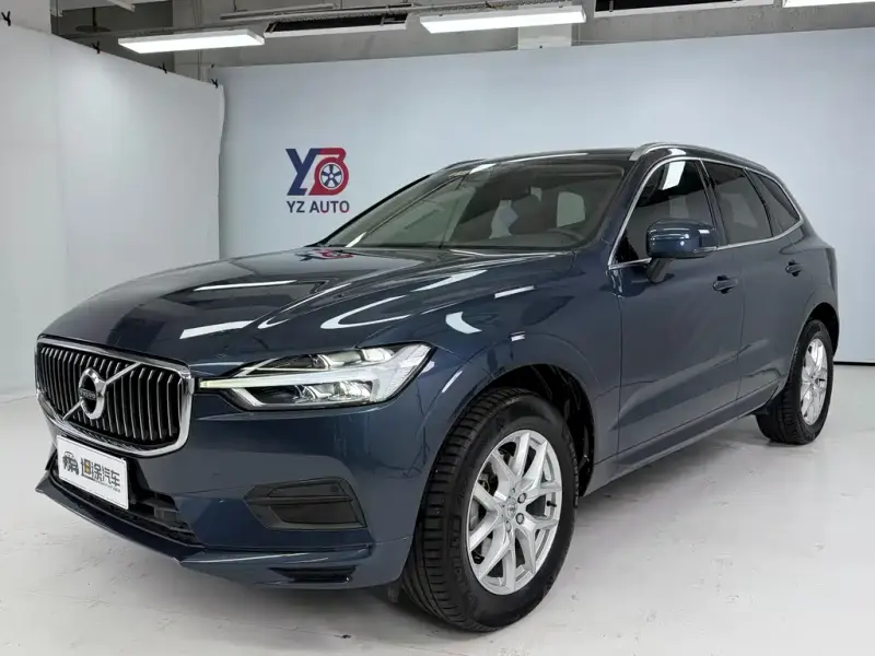 Volvo XC60, 2019 — фото 1