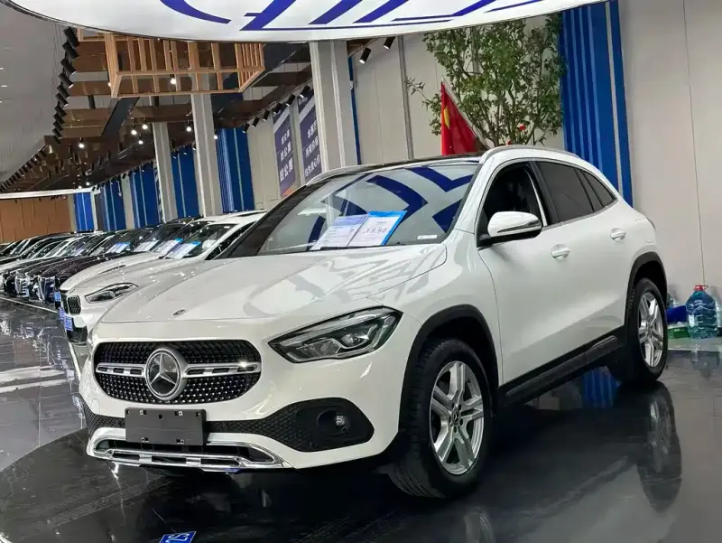 Mercedes-Benz GLA, 2022 — фото 1
