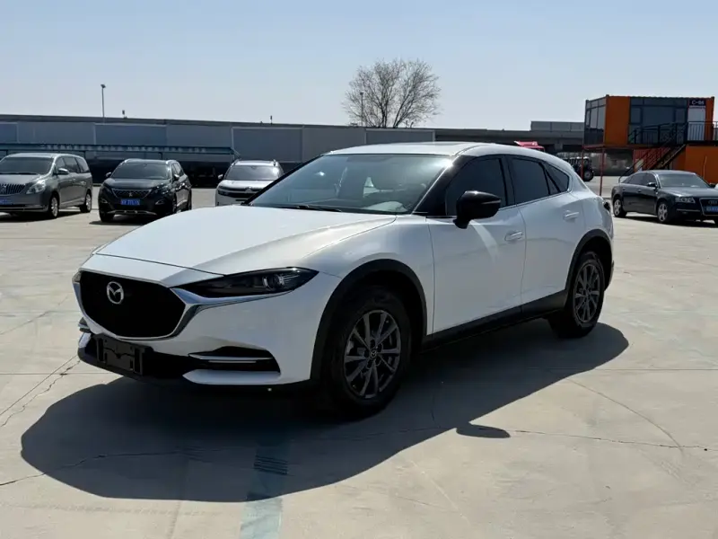 Mazda CX-4, 2023