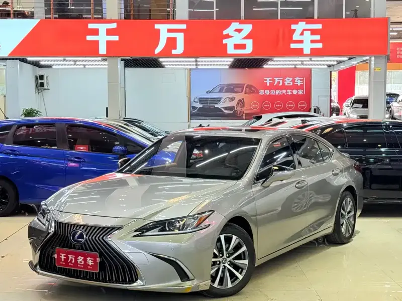 Lexus ES, 2020