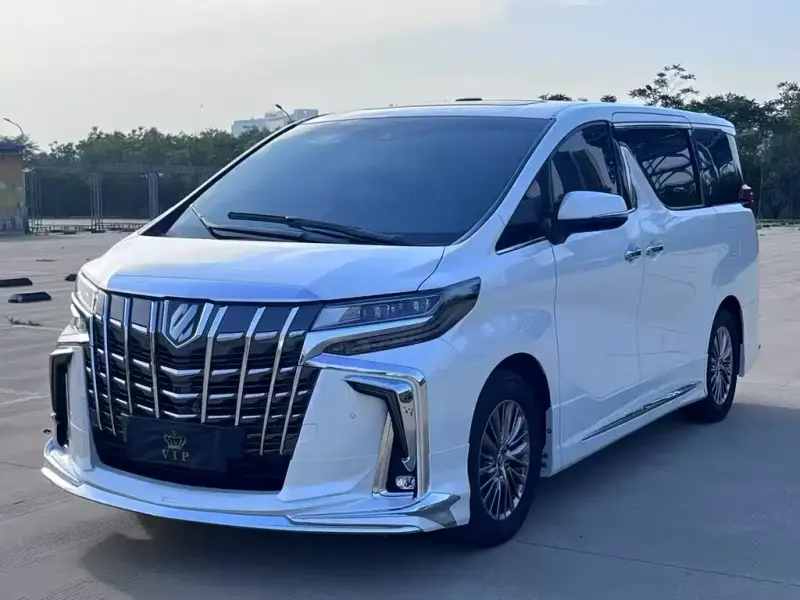 Toyota Alphard, 2022