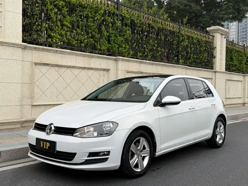 Volkswagen Golf, 2014