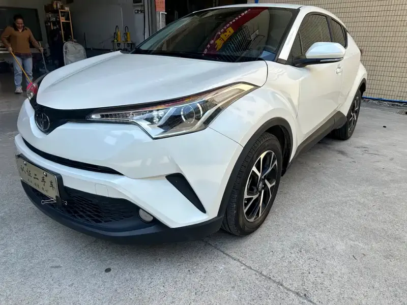 Toyota C-HR, 2019 — фото 1