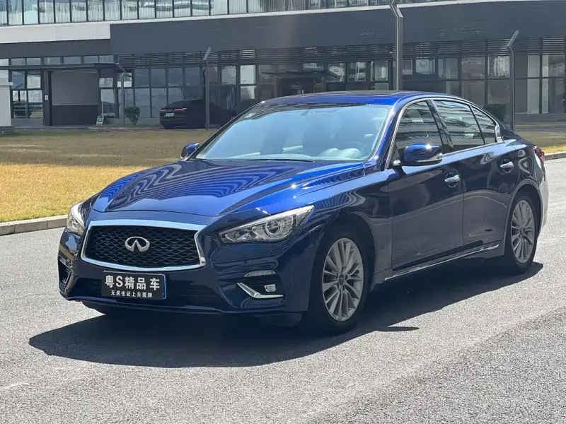 Infiniti Q50L, 2021