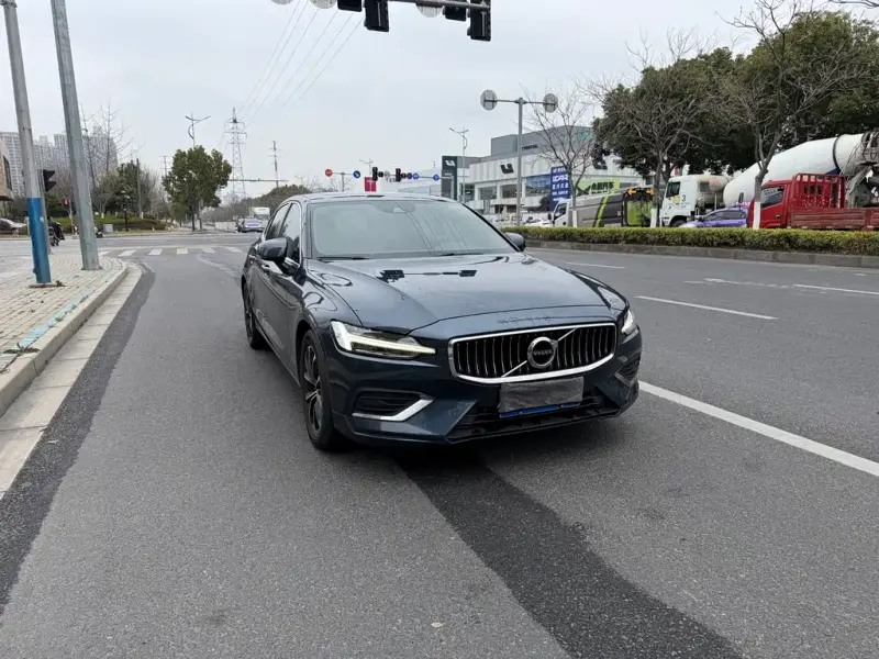 Volvo S60, 2021