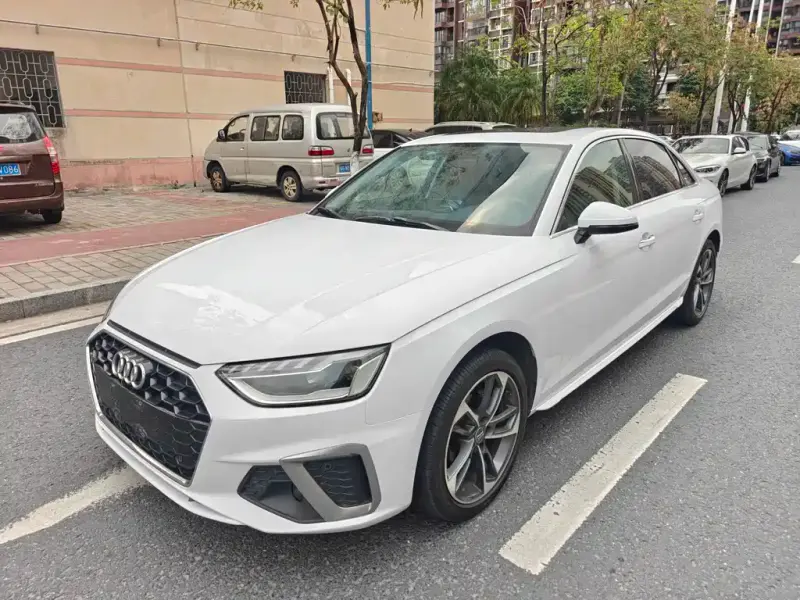 Audi A4L, 2021