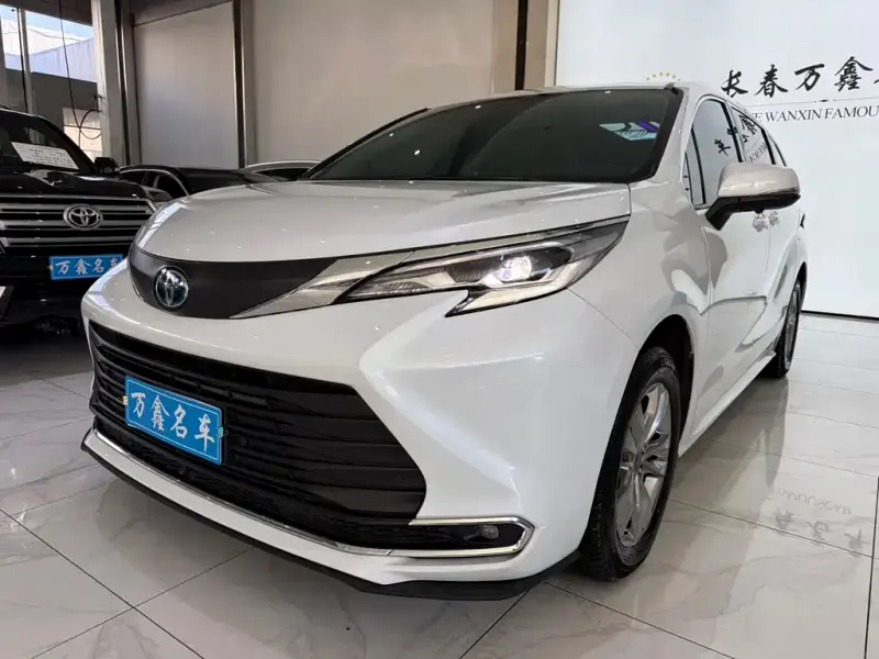 Toyota Sienna, 2023