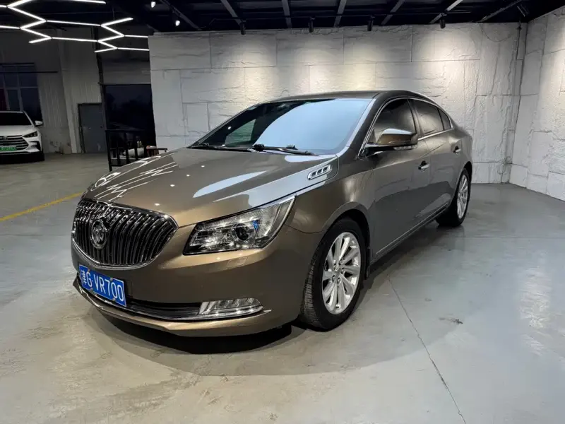 Buick LaCrosse, 2015 — фото 1